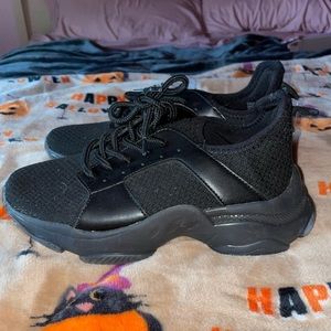Black Chunky Sneakers